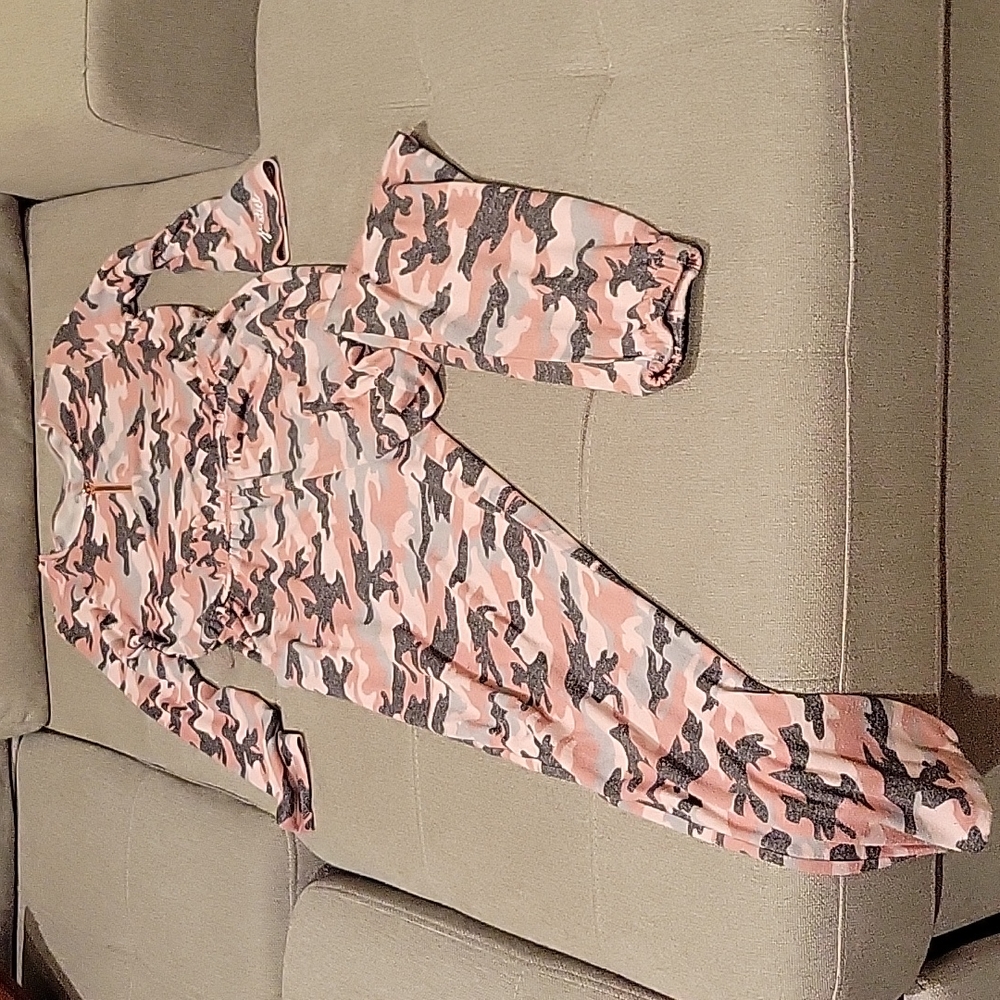 Pink and gray camouflaged jumper. Justice size 16. Pockets and zipper accent